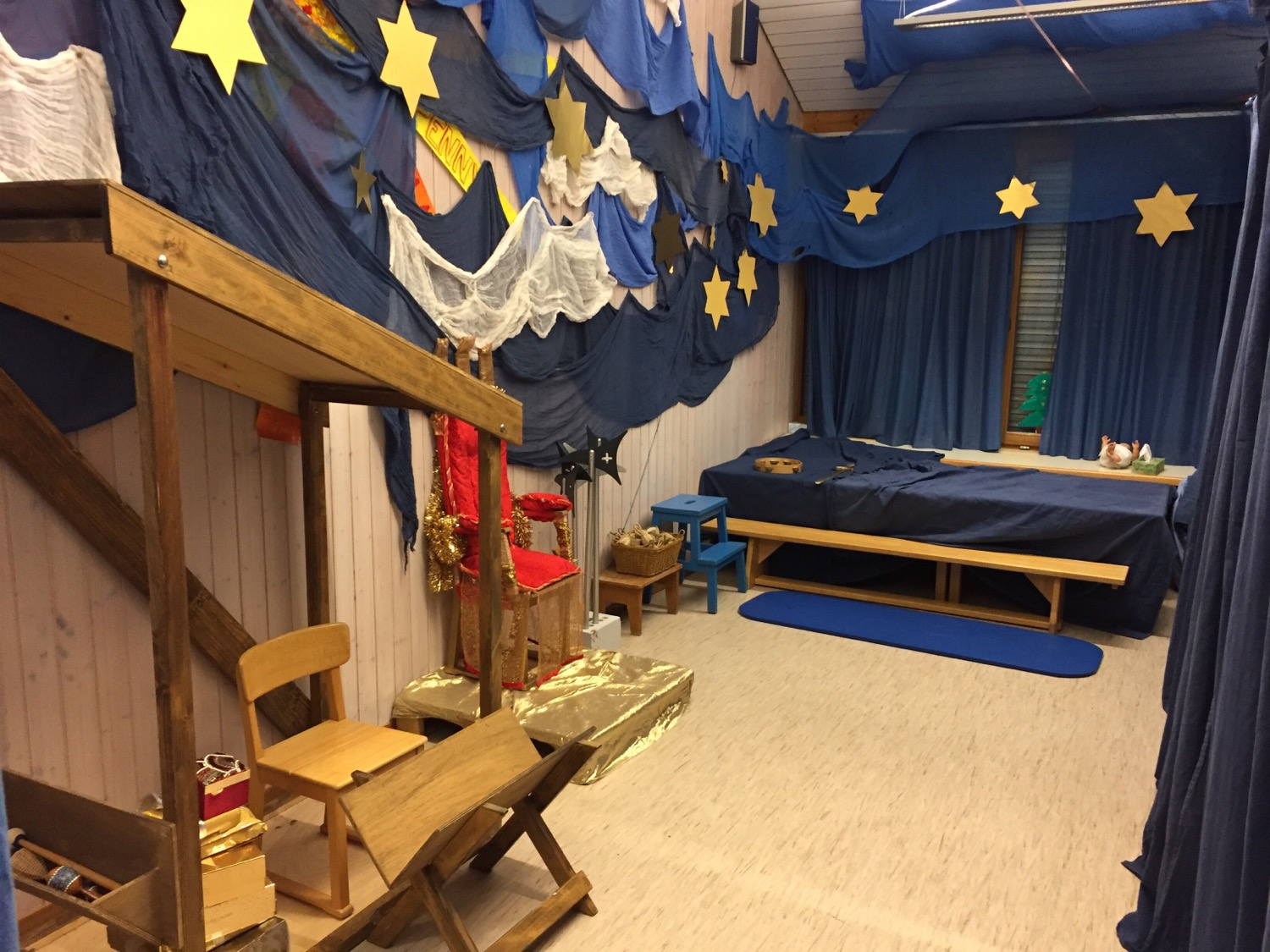 Preparing for the Christmas production at the kindergarden.
