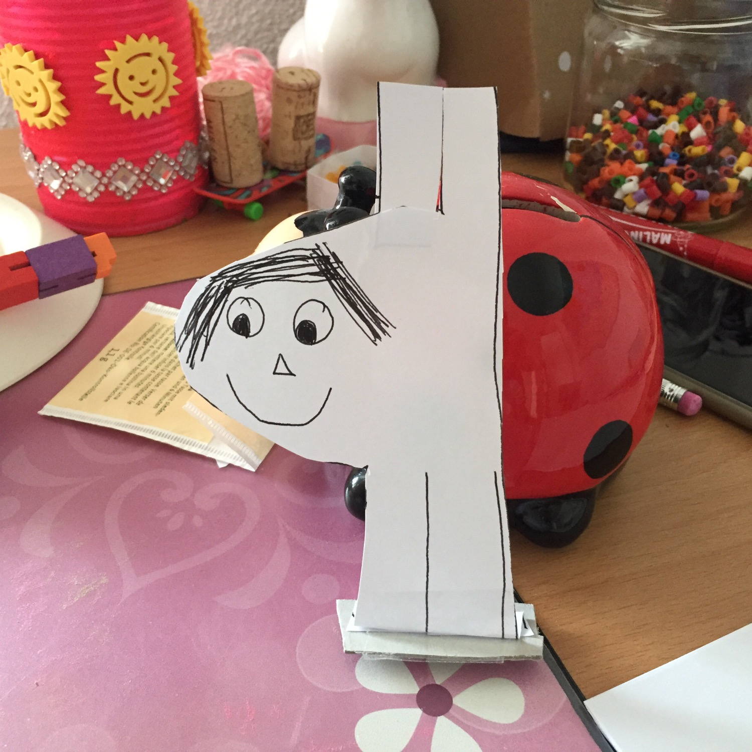 Self-portrait of my daughter. So cute 🥰.
