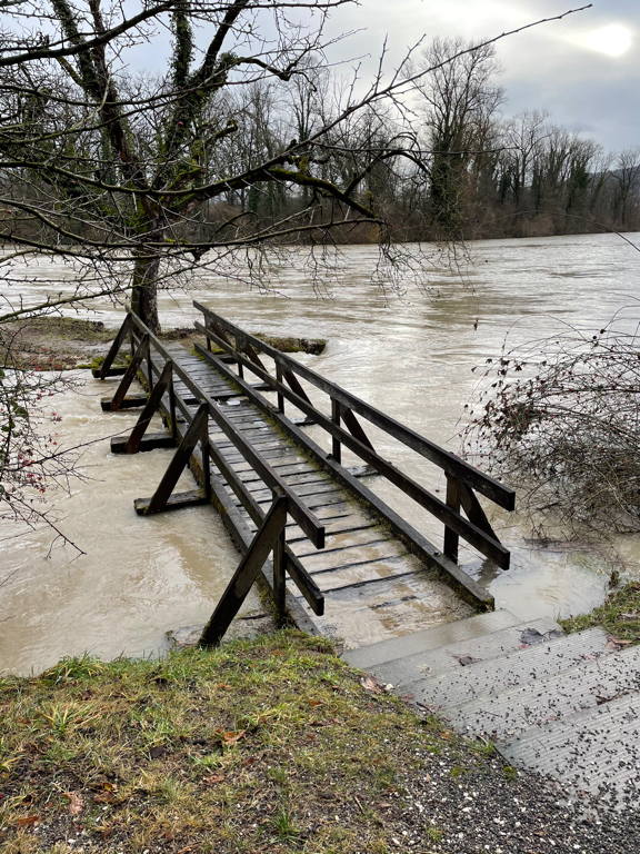 Bridge, underwater.
