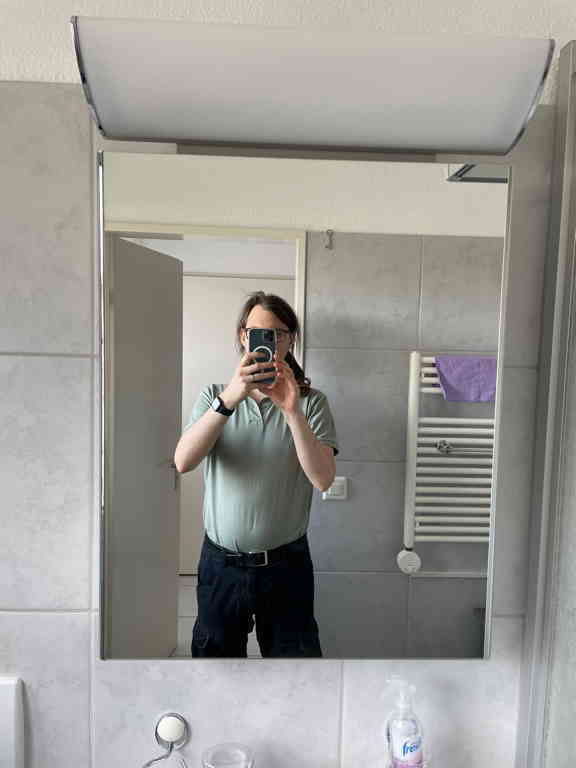 Photo Challenge Day 30 A mirror selfie.
