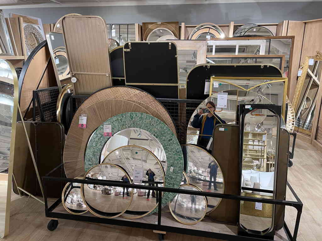 Mirror mirror on the wall :-D
